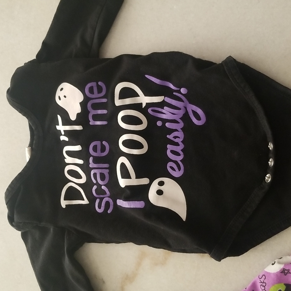 Halloween Outfit - Picture 2 of 4